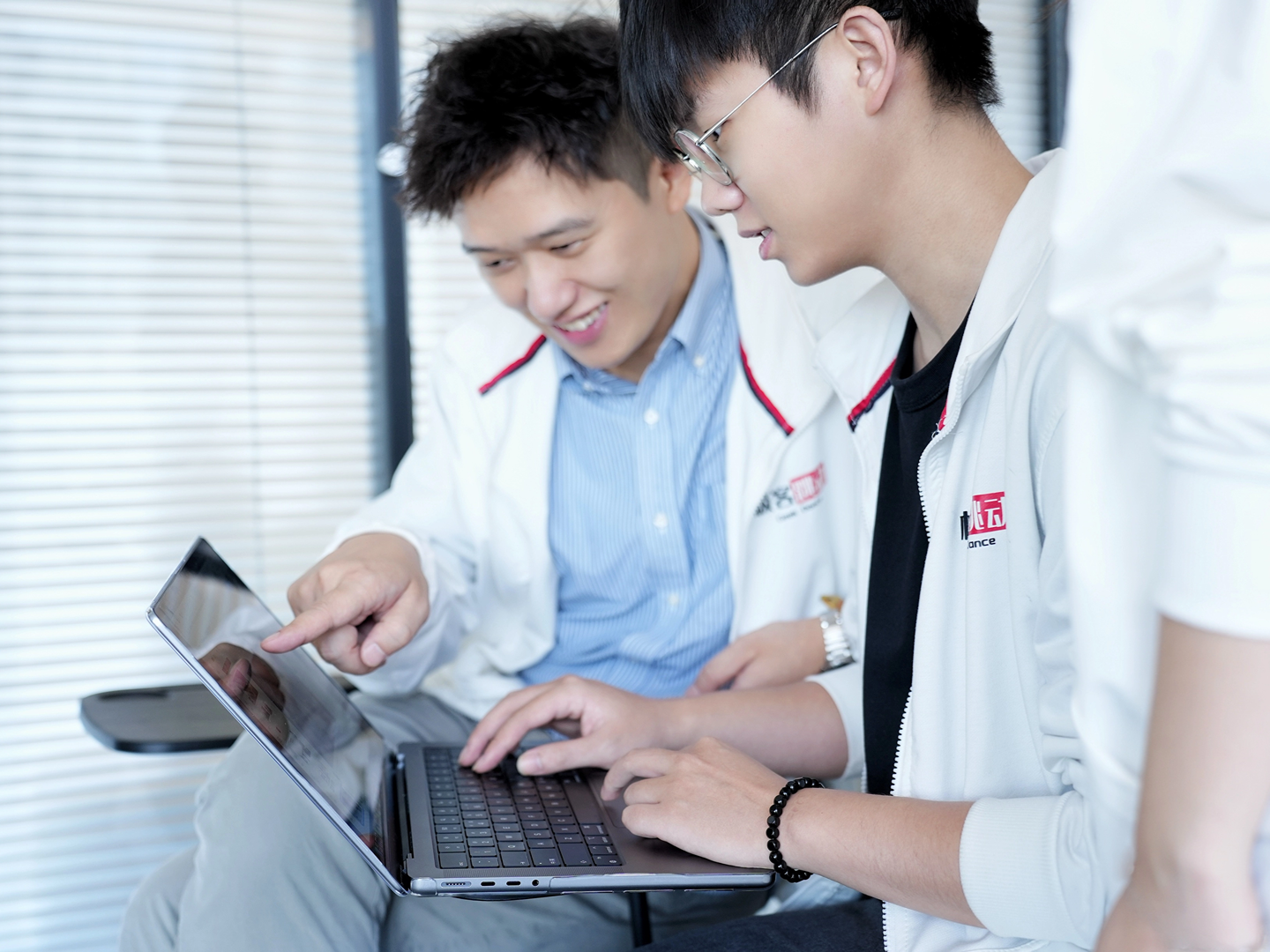 19. 想通过数字化转型提升效率，到底能提升多少？